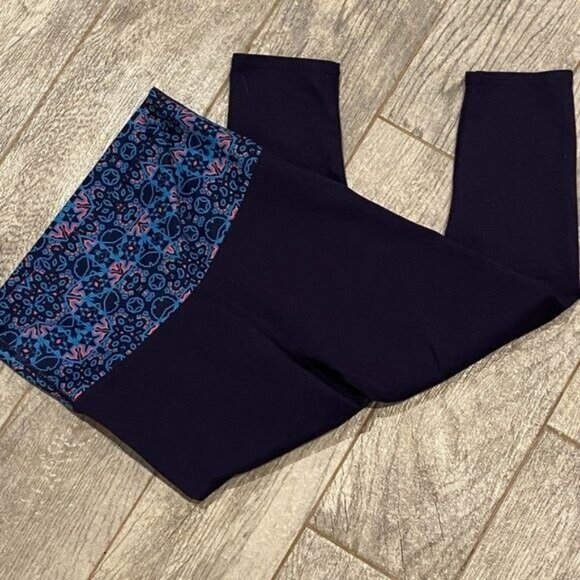 Fabletics XS Crop Leggings Extra Small foldover Waistband Capri Womens Stretch - Picture 4 of 6